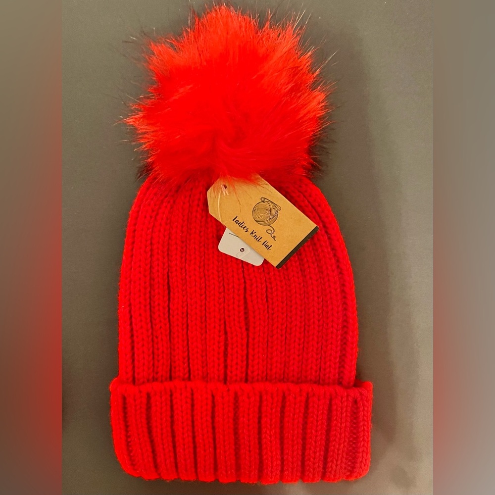 Nollia Women's Ribbed Knit Cuffed Beanie Hat with Faux Fur Pom Pom - NWT Red